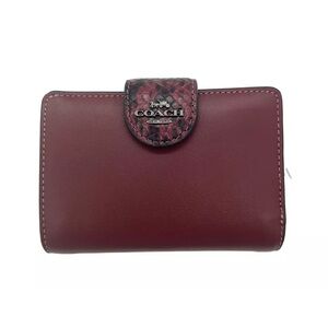 Coach medium Burgundy Wallet